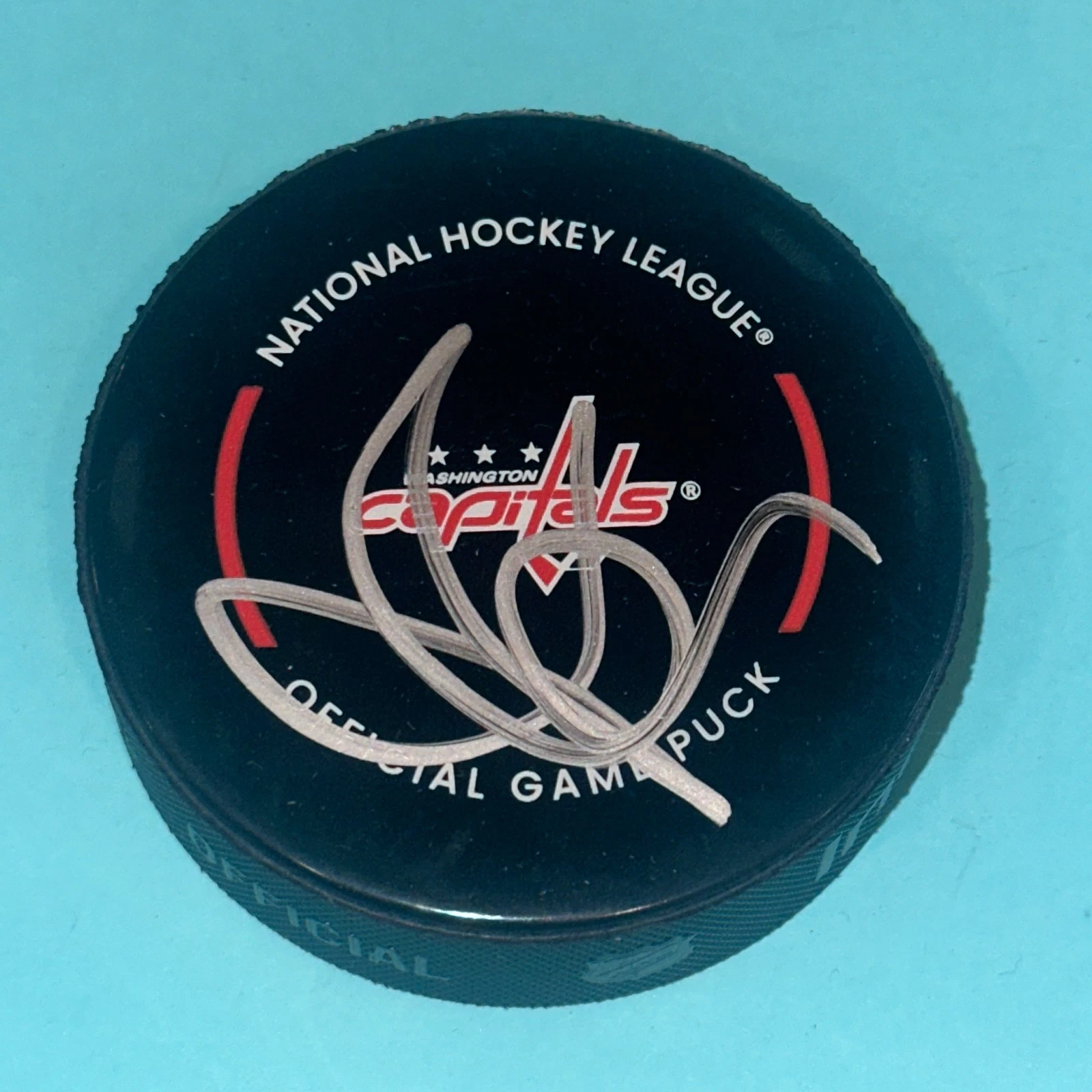 JOHN CARLSON Signed Washington CAPITALS Official GAME Puck Beckett (BAS)