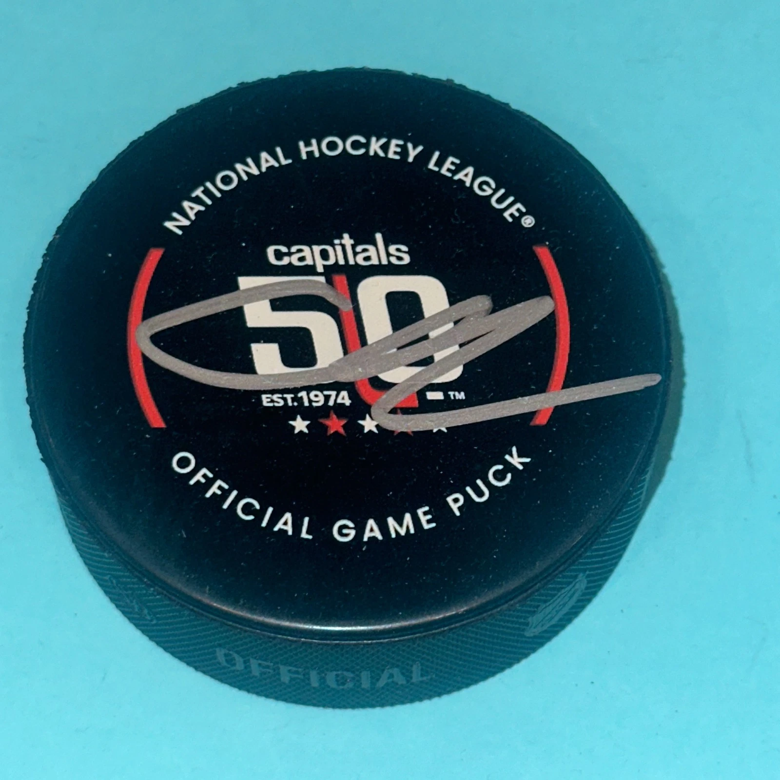 CONNOR McMICHAEL Signed Washington CAPITALS 50th Official GAME Puck Beckett