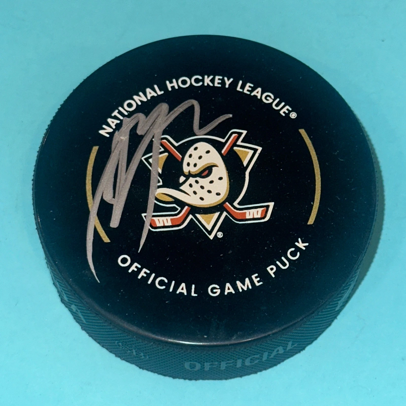 MASON McTAVISH Signed Anaheim DUCKS Official GAME Puck Beckett (BAS)