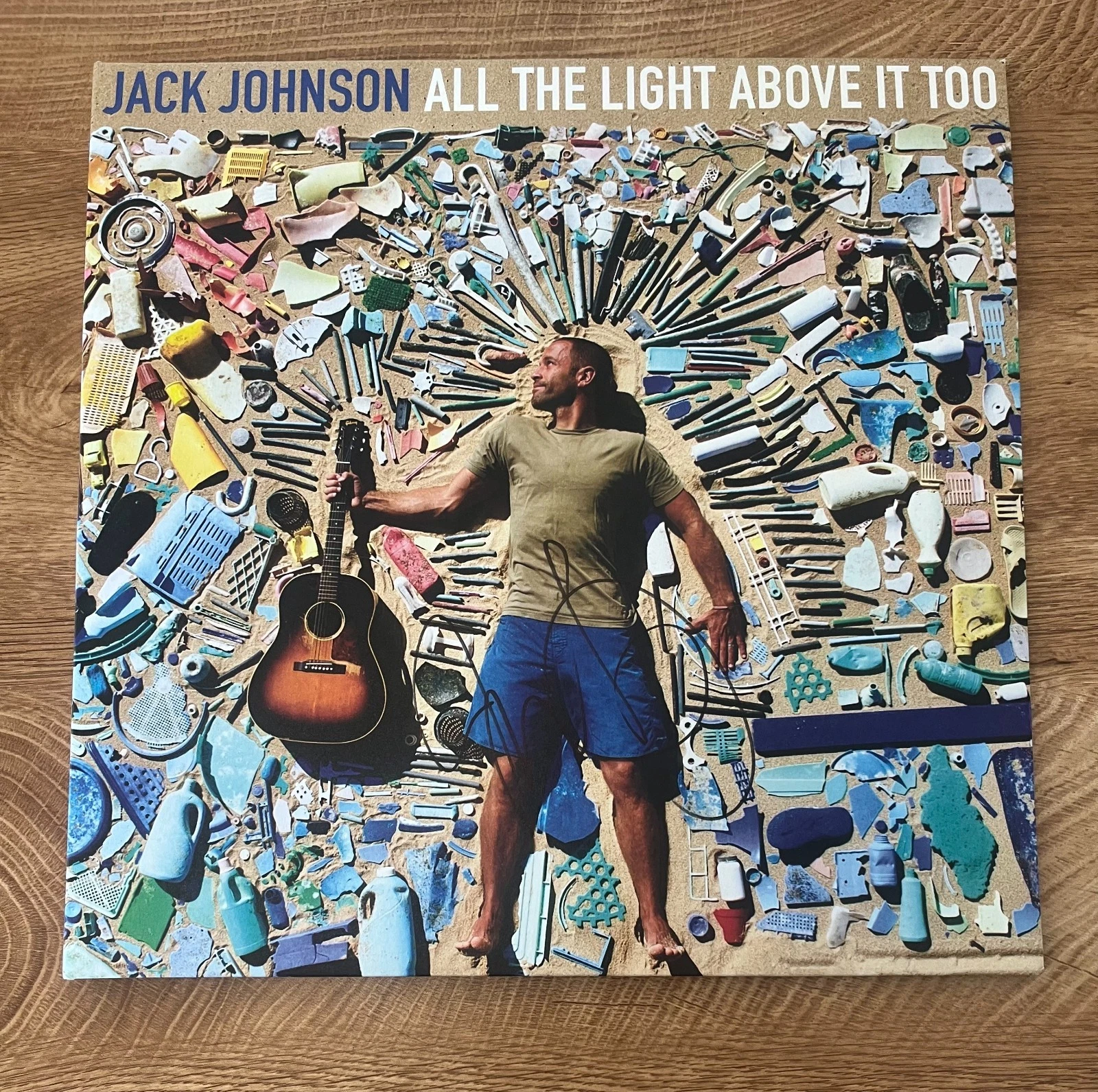 * JACK JOHNSON * signed vinyl album * ALL THE LIGHT ABOVE IT TOO * COA *