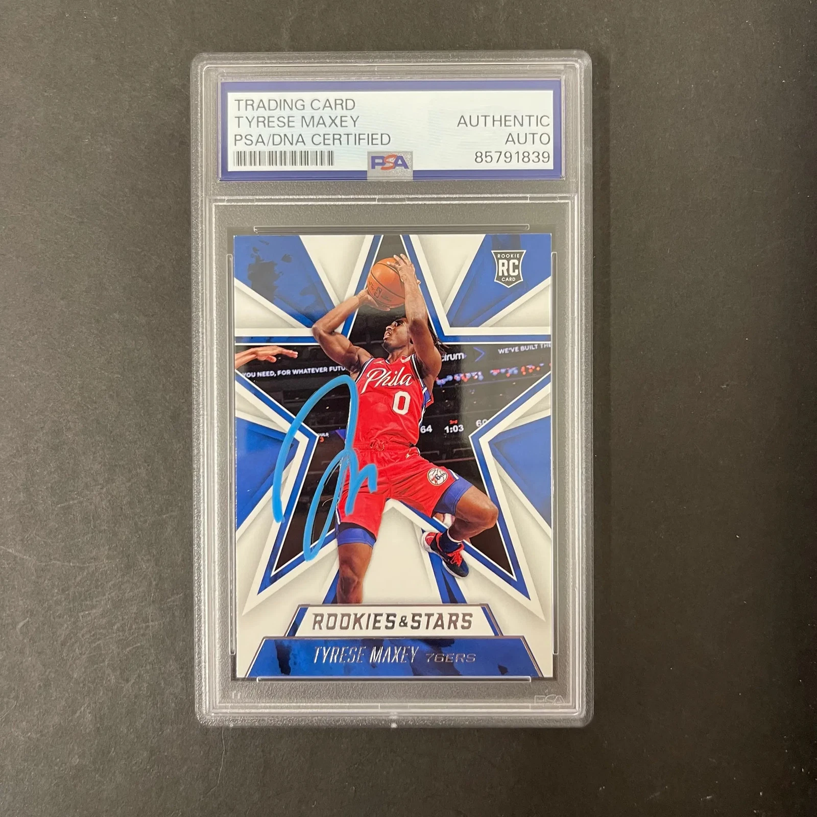Tyrese Maxey 2020-21 Panini Chronicles Rookies & Stars #663 Signed Card PSA Auth
