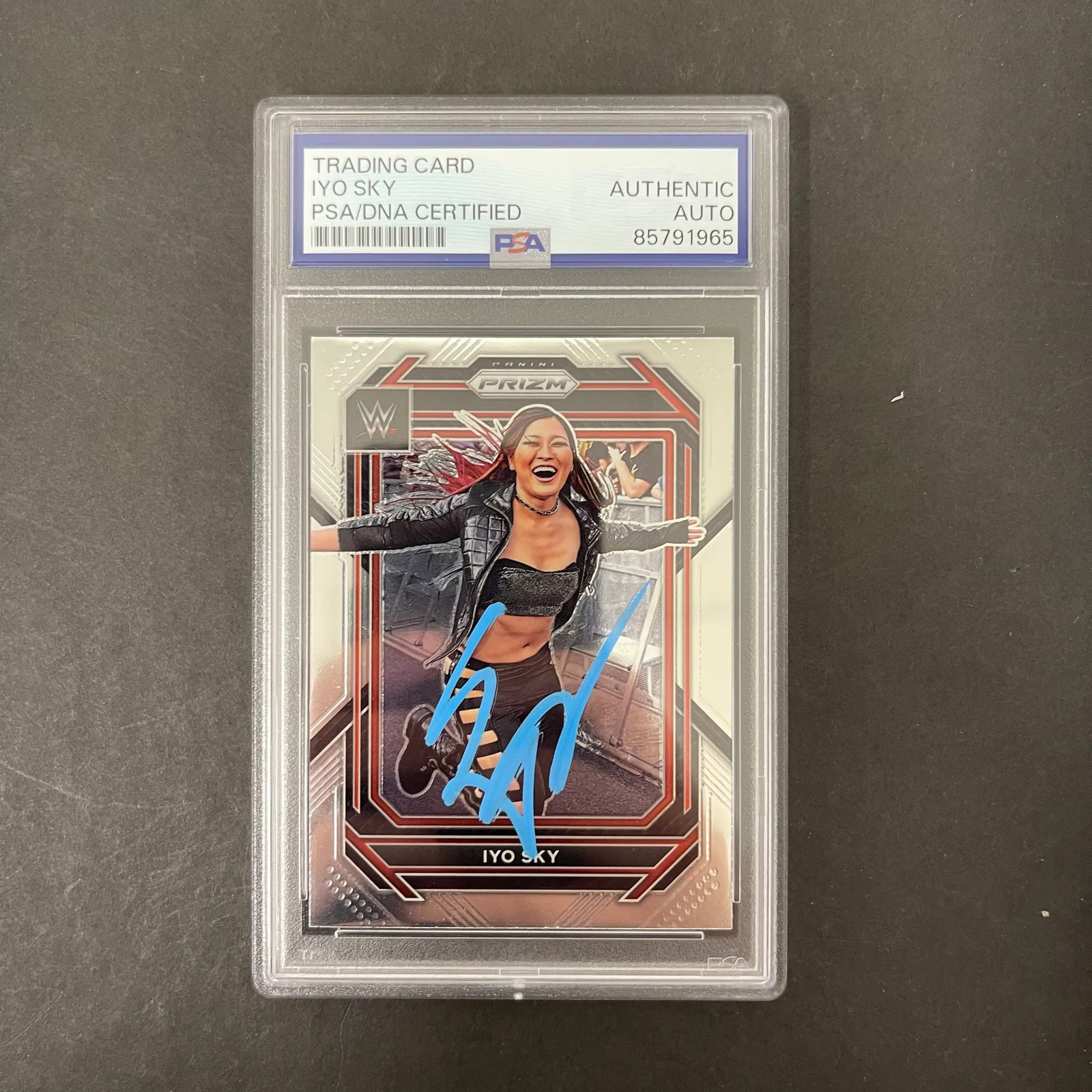 Iyo Sky 2023 Panini Prizm#136 Signed Card PSA Autographed