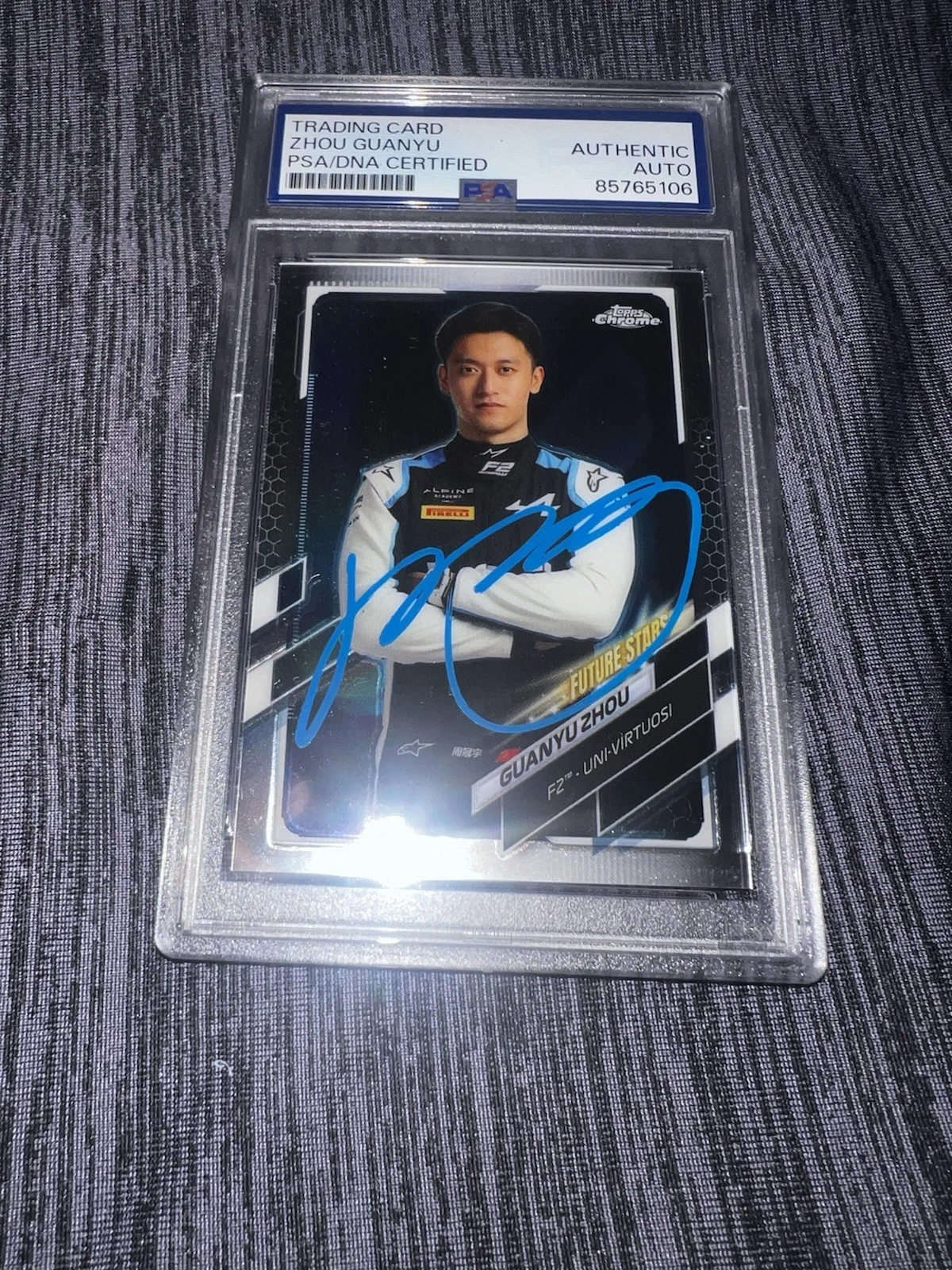 Zhou Guanyu Signed 2021 Topps Chrome F2 Card #61 Rookie Card PSA/DNA