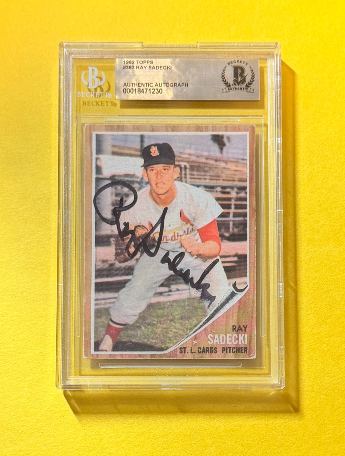 1962 TOPPS RAY SADECKI #383 SIGNED AUTO CARD BECKETT AUTHENTIC CARDINALS