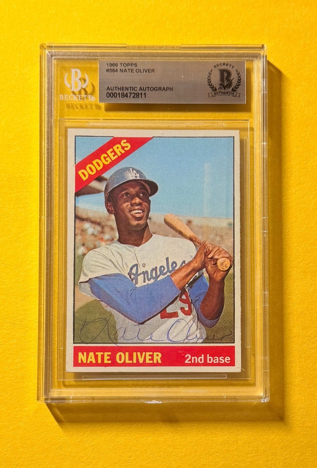 1966 TOPPS NATE OLIVER #364 SIGNED AUTO CARD BECKETT  AUTHENTIC DODGERS