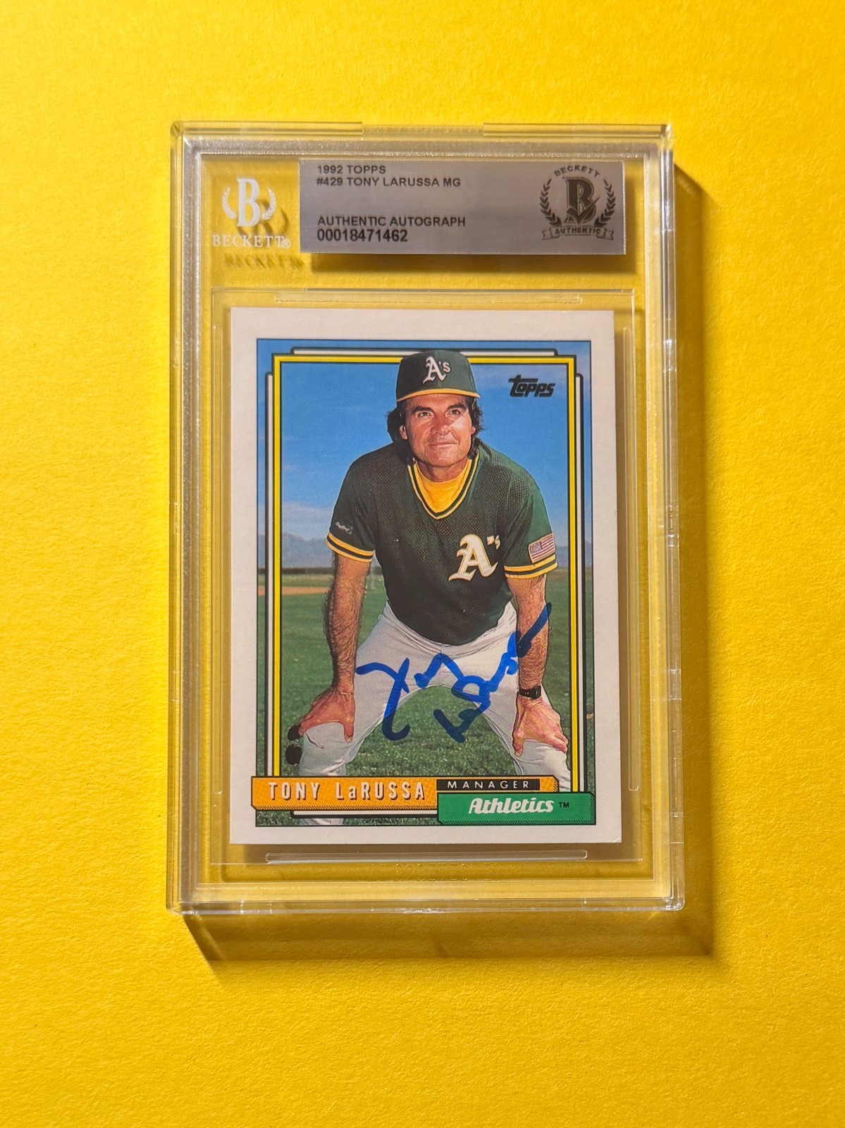 1992 TOPPS TONY LARUSSA MG #429 SIGNED AUTO CARD BECKETT AUTHENTIC ATHLETICS