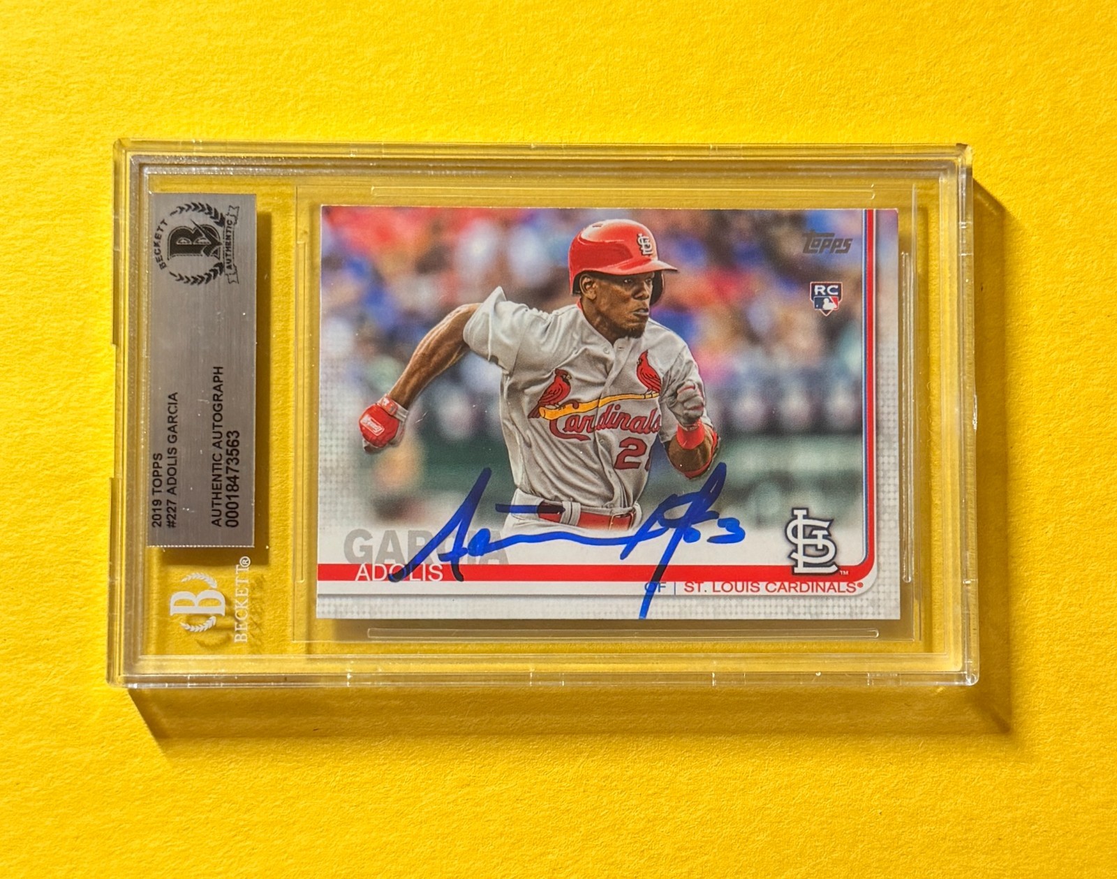 2019 TOPPS ADOLIS GARCIA #227 SIGNED AUTO CARD BECKETT AUTHENTIC CARDINALS RC
