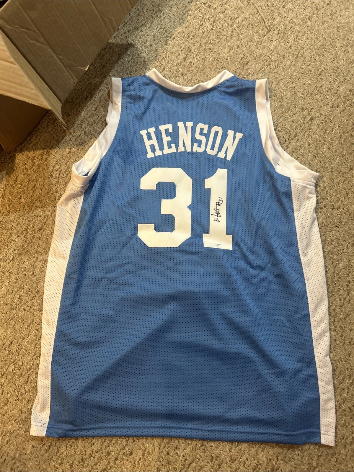 NORTH CAROLINA TAR HEELS- JOHN HENSON SIGNED AUTOGRAPH JERSEY ACOA BASKETBALL