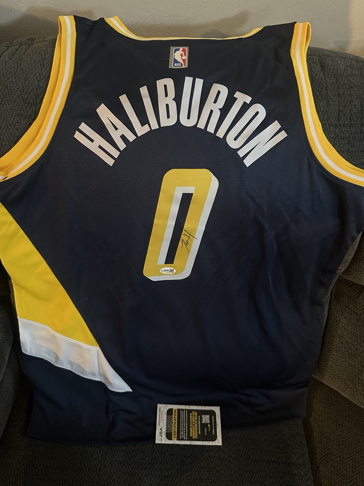 Tyrese Haliburton SIGNED Indiana Pacers Jersey JSA Authenticated COA XL
