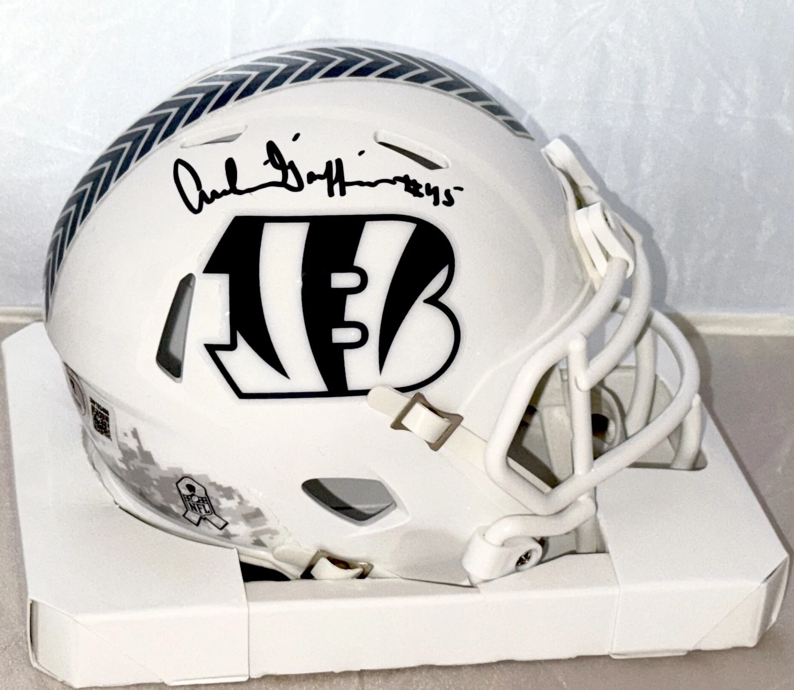 Archie Griffin signed Cincinnati Bengals Salute To Service mini helmet Beckett