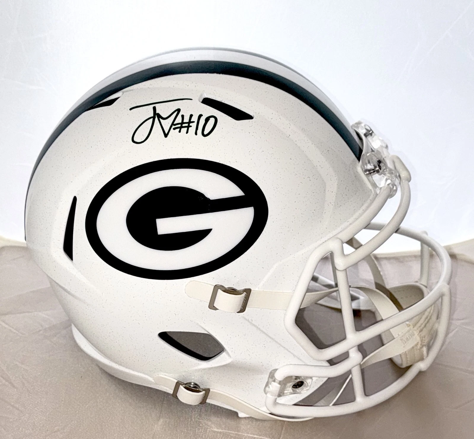 Jordan Love signed Green Bay Packers Alt White Full Size helmet Beckett Witness