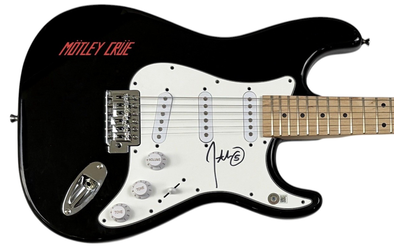 John 5 MOTLEY CRUE Signed Autograph Electric Guitar Band Guitarist Beckett COA
