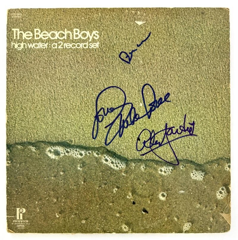The Beach Boys Signed Autograph Album Record Brian Wilson Mike Al w/ Beckett COA