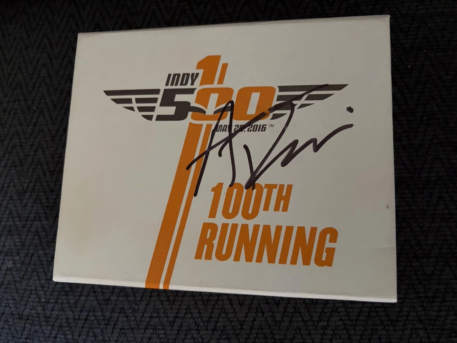Indianapolis Motor Speedway 500 2016 Bronze Badge& Box Signed Alexander Rossi