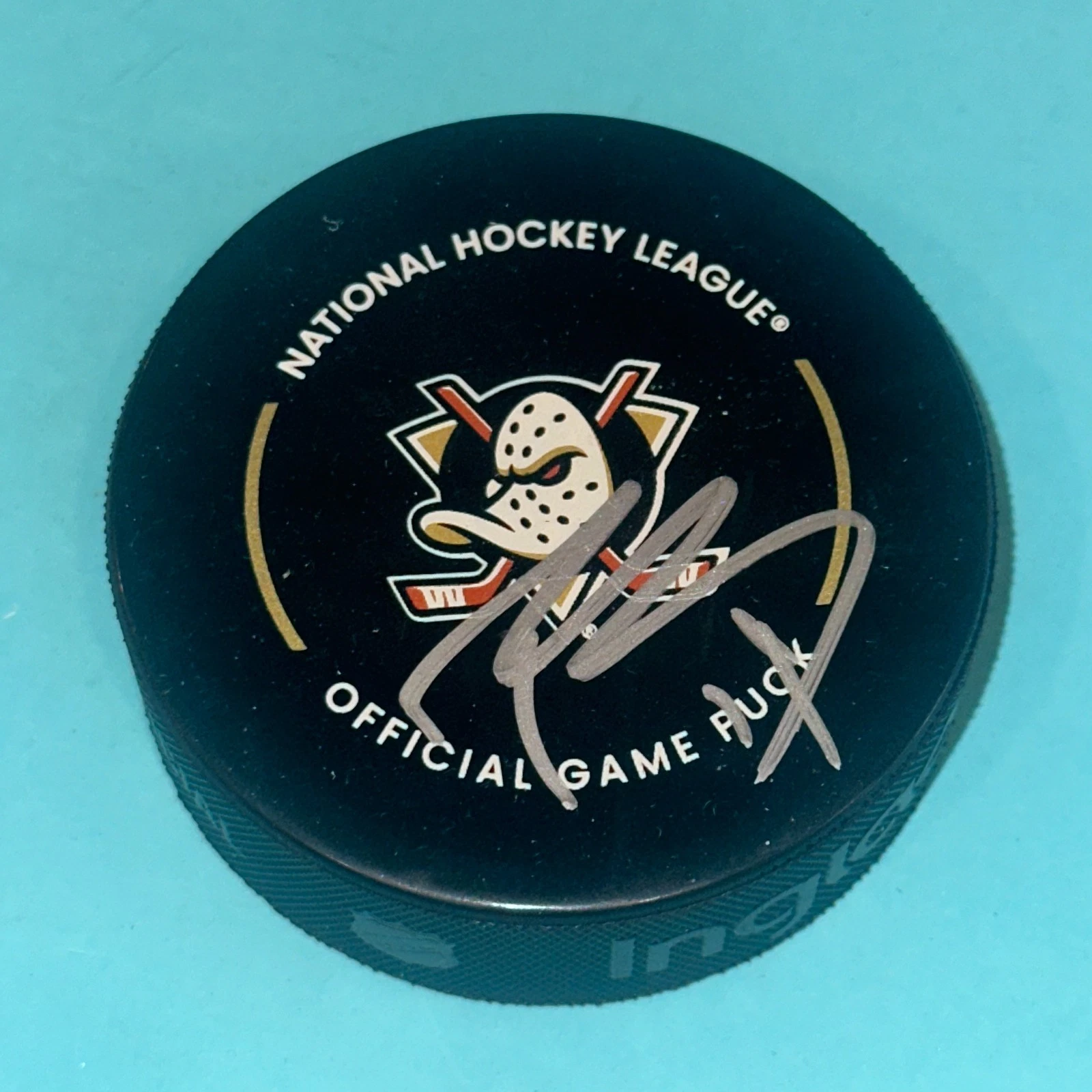 TROY TERRY Signed Anaheim DUCKS Official GAME Puck Beckett (BAS)