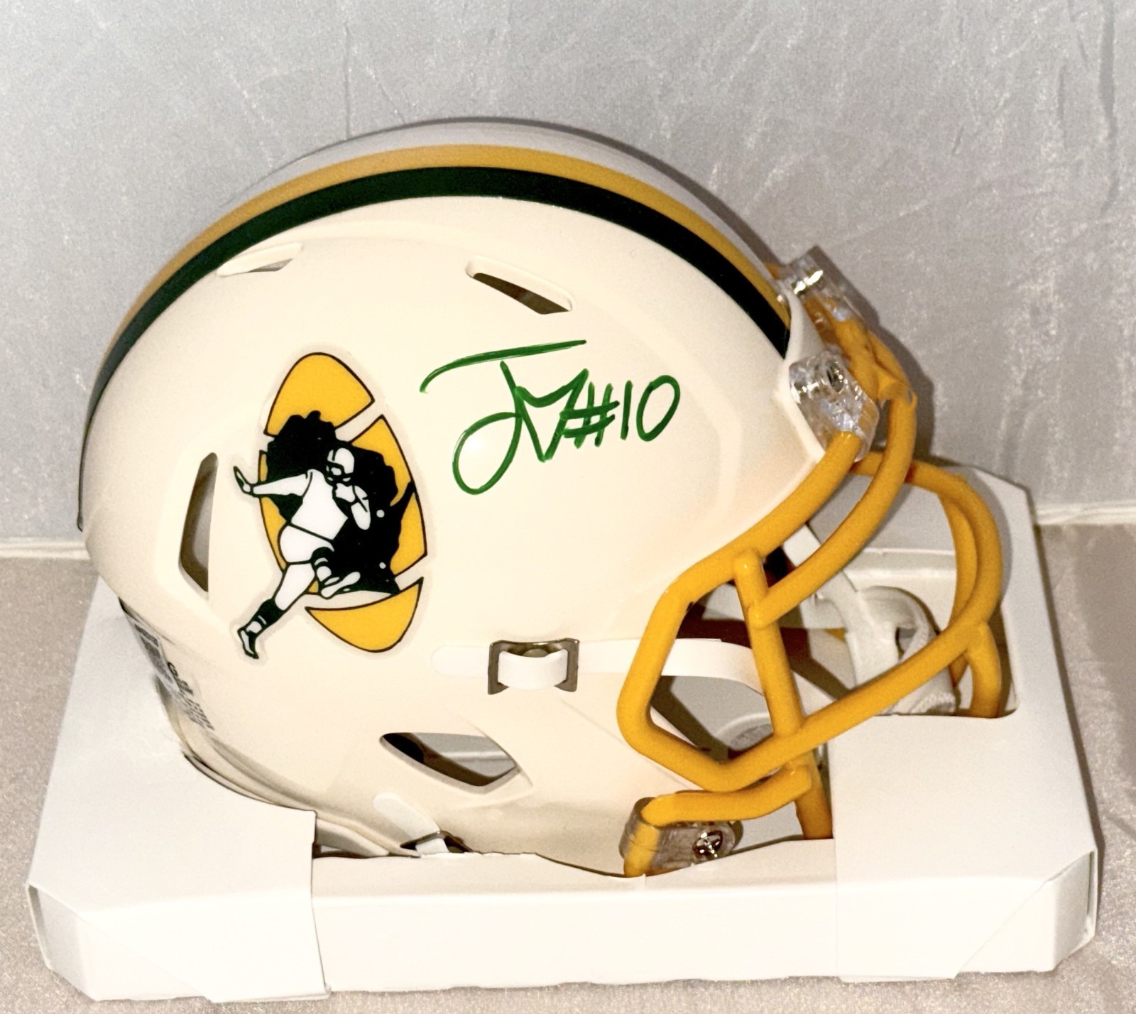 Jordan Love signed Green Bay Packers Retro mini helmet Beckett Witness