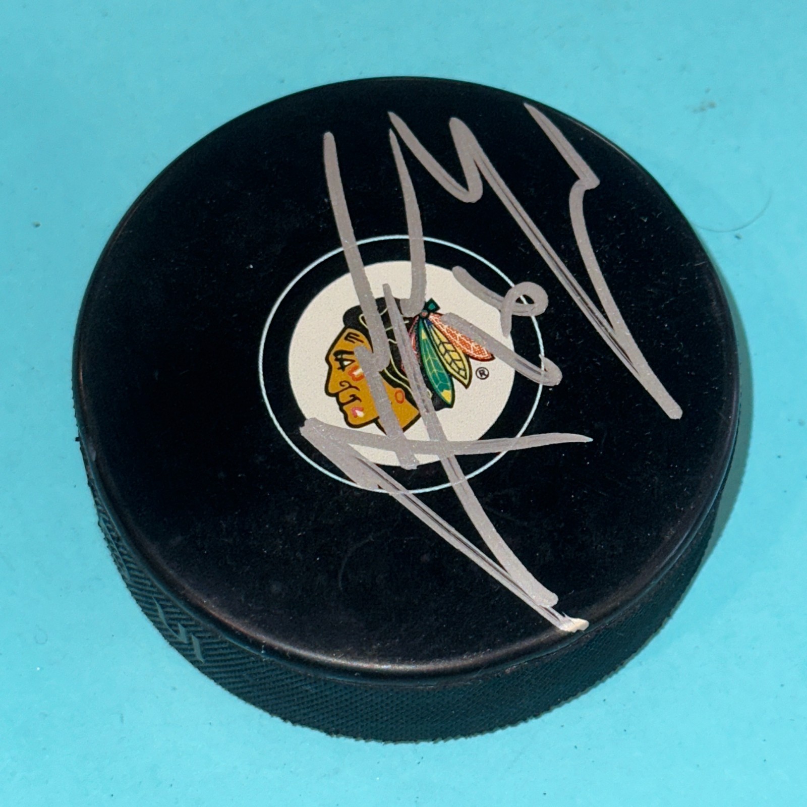 ANDREW LADD Signed Chicago BLACKHAWKS Puck Beckett BAS