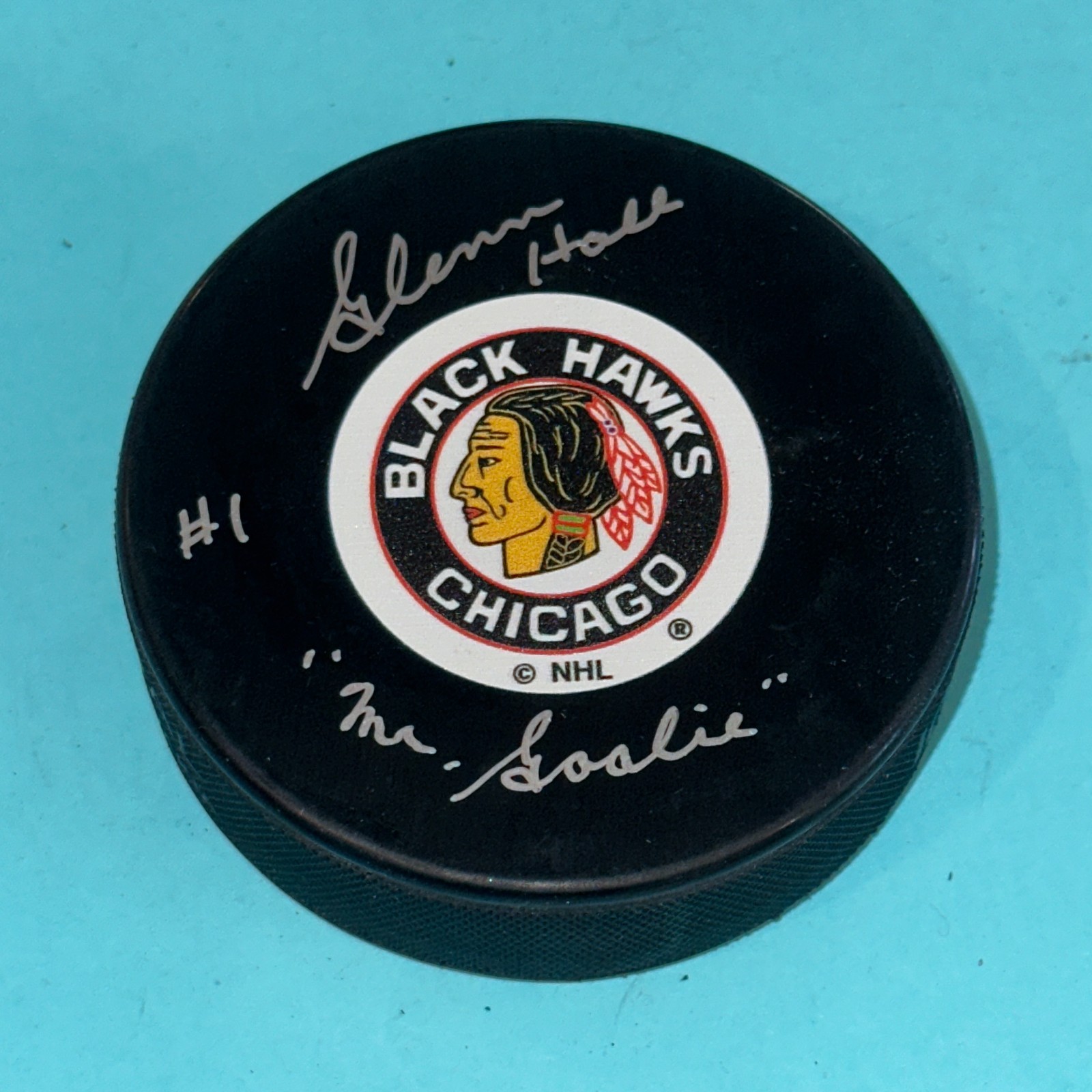 GLENN HALL Signed Chicago BLACKHAWKS Puck Beckett (BAS) w/ Mr. GOALIE Insc