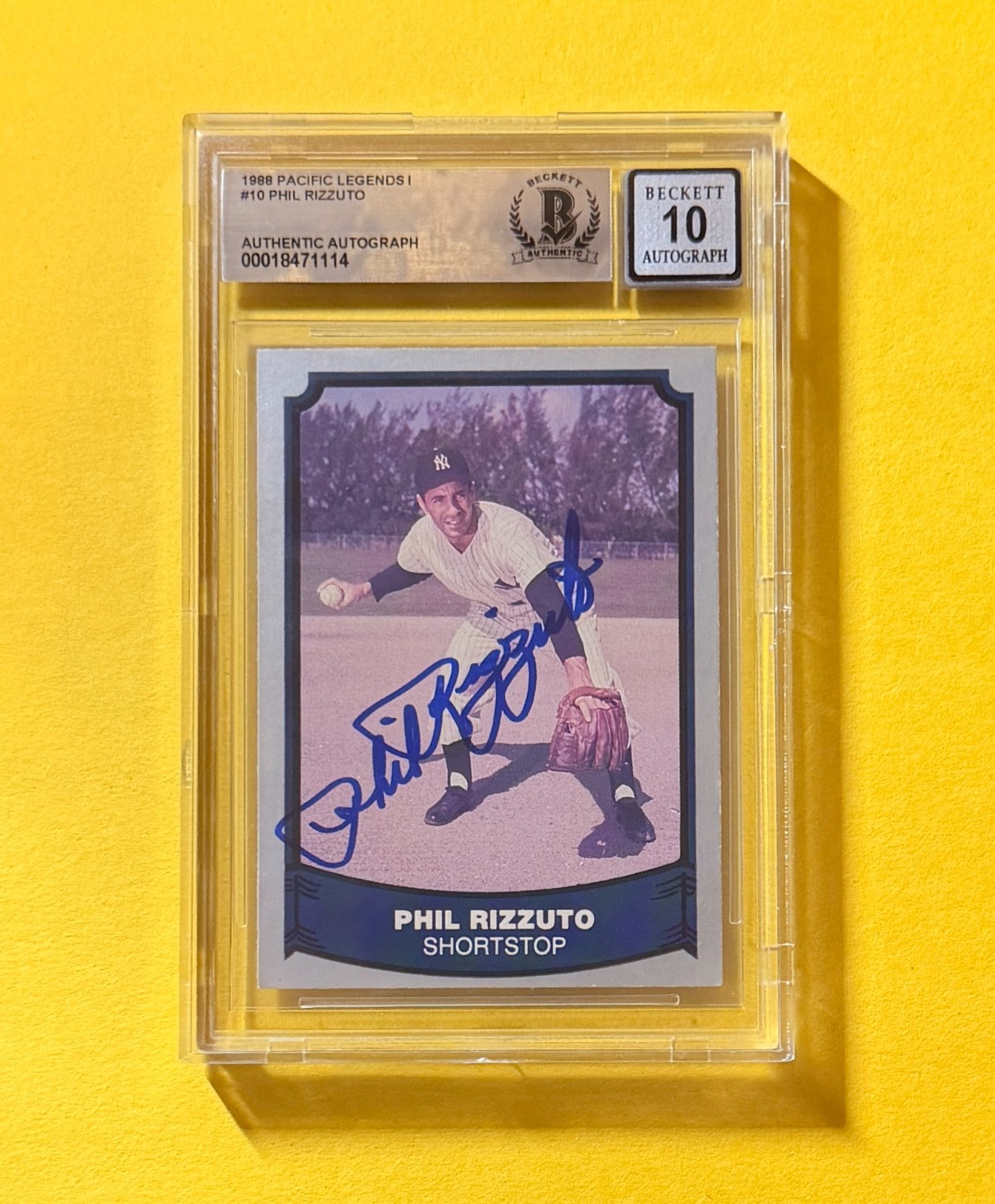 1988 PACIFIC LEGENDS PHIL RIZZUTO #10 SIGNED AUTO CARD BECKETT 10 AUTHENTIC