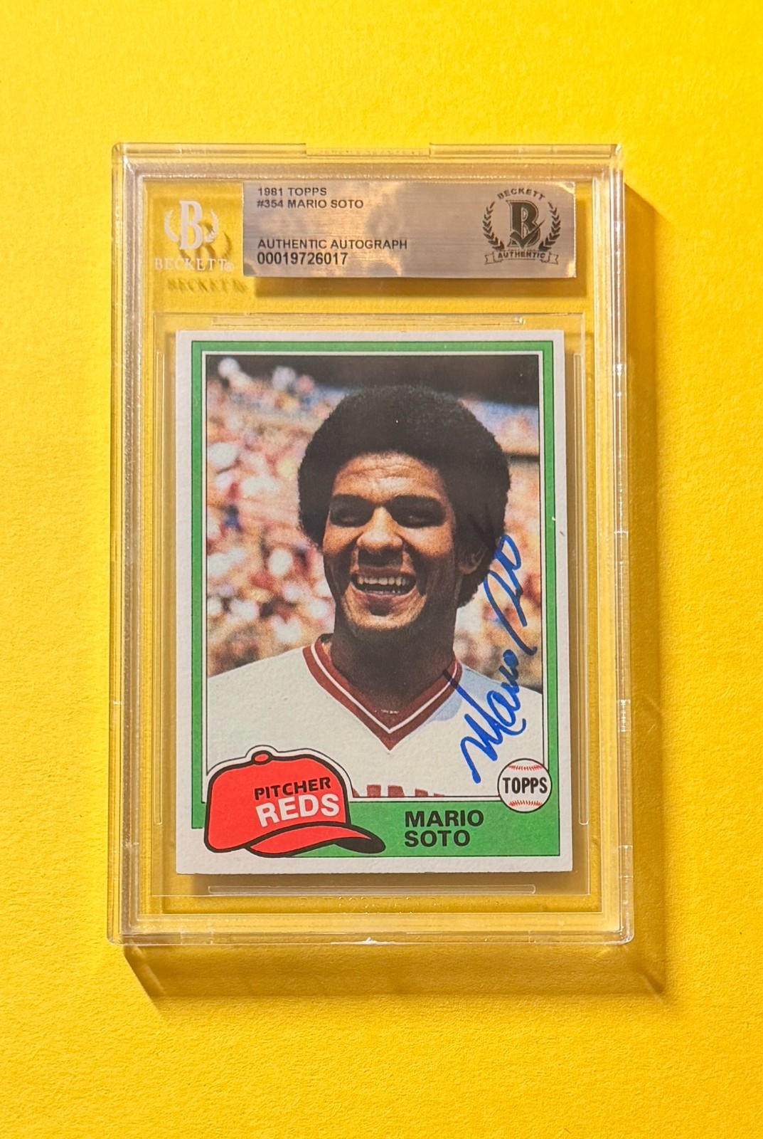 1981 TOPPS MARIO SOTO #354 SIGNED AUTO CARD BECKETT AUTHENTIC REDS