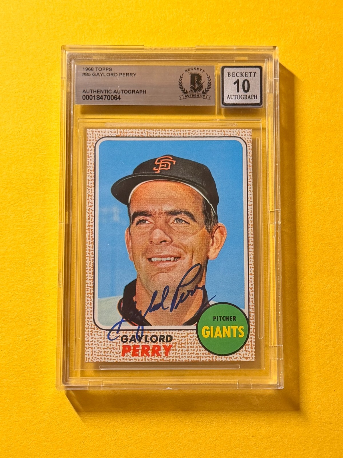 1968 TOPPS GAYLORD PERRY #85 SIGNED AUTO CARD BECKETT 10 AUTHENTIC GIANTS