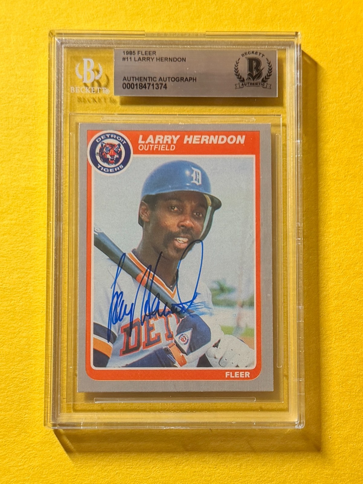 1985 FLEER LARRY HERNDON #11 SIGNED AUTO CARD BECKETT AUTHENTIC TIGERS