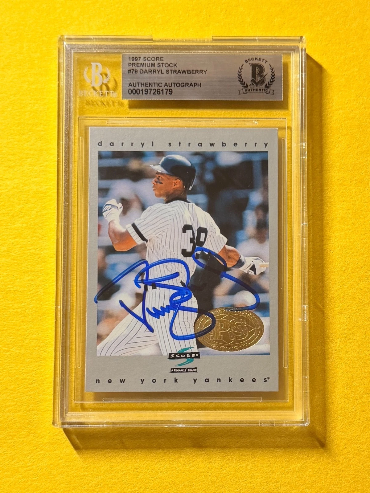 1997 SCORE DARRYL STRAWBERRY PREMIUM #79 SIGNED AUTO CARD BECKETT AUTHENTIC