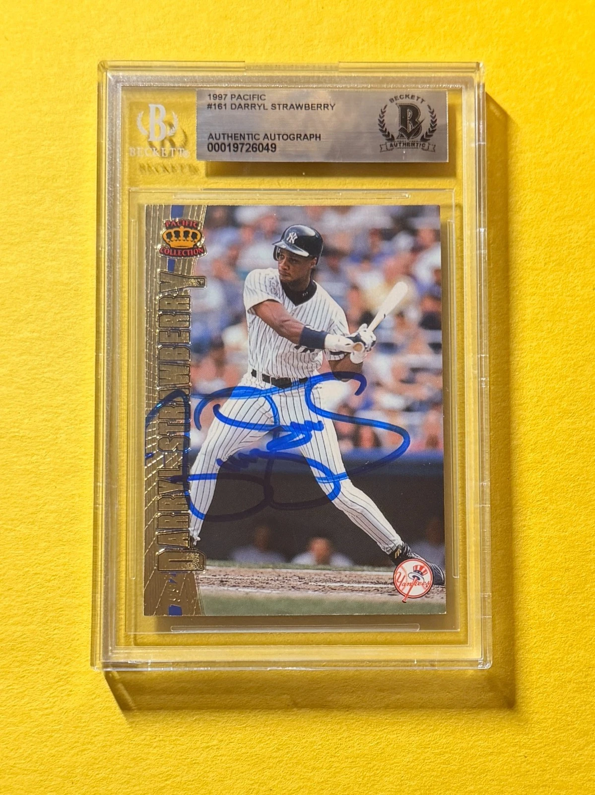 1997 PACIFIC DARRYL STRAWBERRY #161 SIGNED AUTO CARD BECKETT AUTHENTIC YANKEES