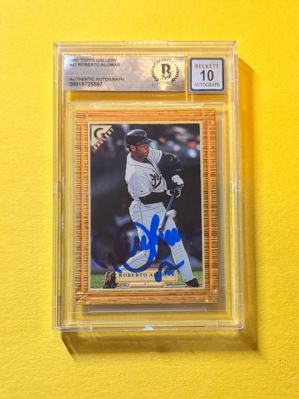1997 TOPPS GALLERY ROBERTO ALOMAR #47 SIGNED AUTO CARD BECKETT 10 AUTHENTIC