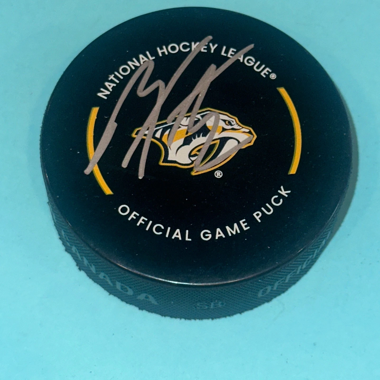 BARRY TROTZ Signed Nashville PREDATORS Official GAME Puck Beckett (BAS)