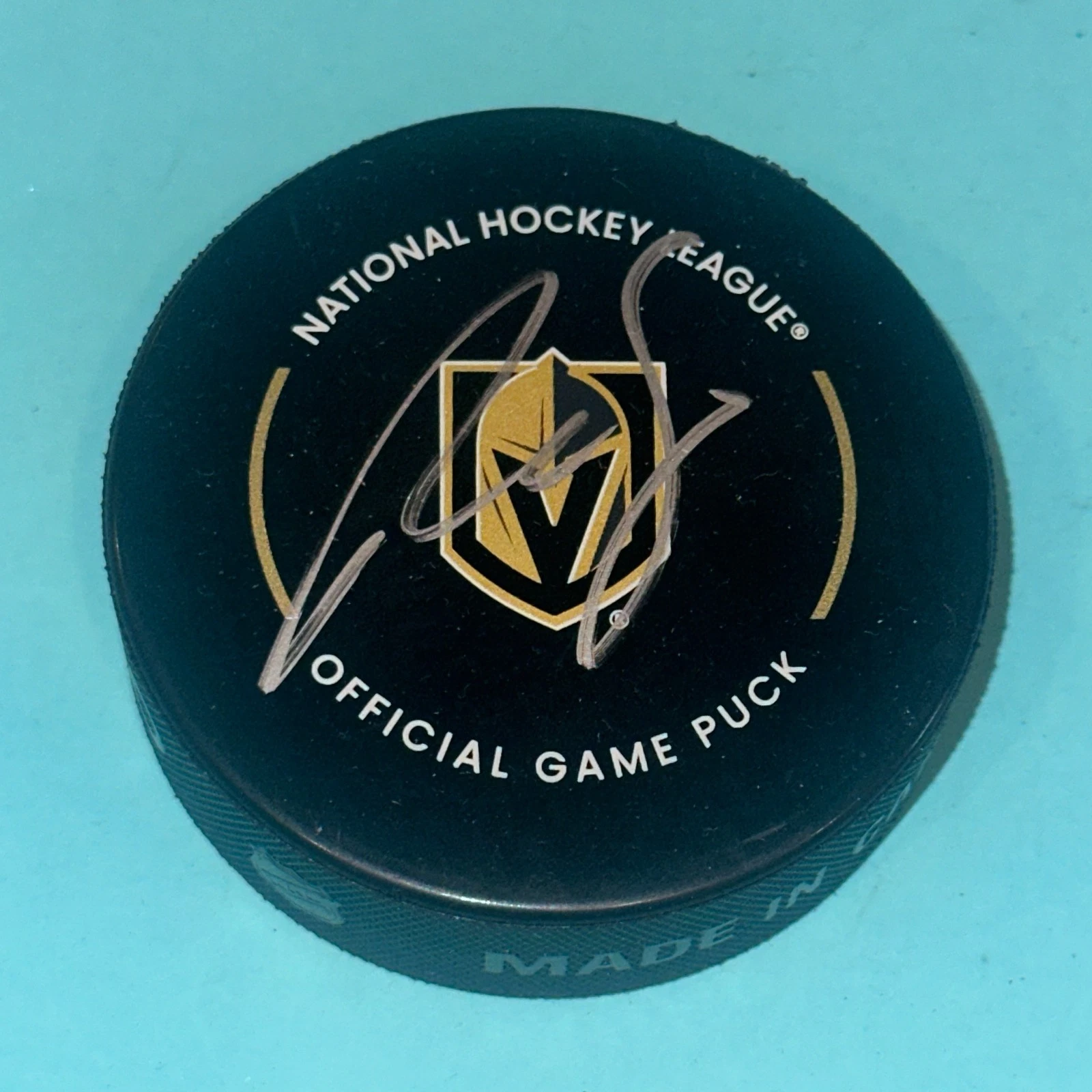 REILLY SMITH Signed Vegas GOLDEN KNIGHTS Official GAME Puck Beckett (BAS)