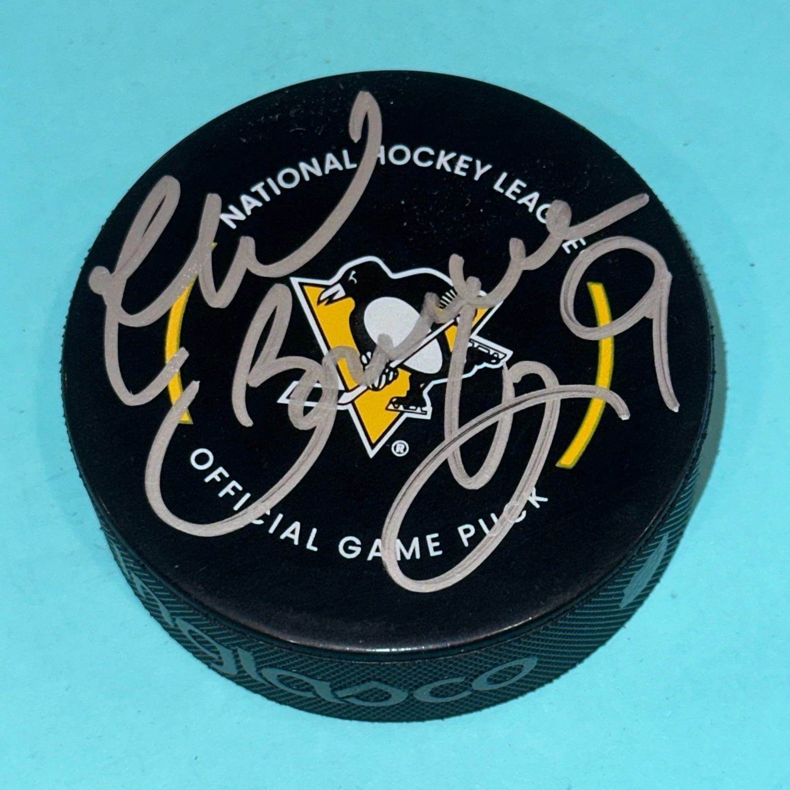 PHIL BOURQUE Signed Pittsburgh PENGUINS Official GAME Puck Beckett (BAS)