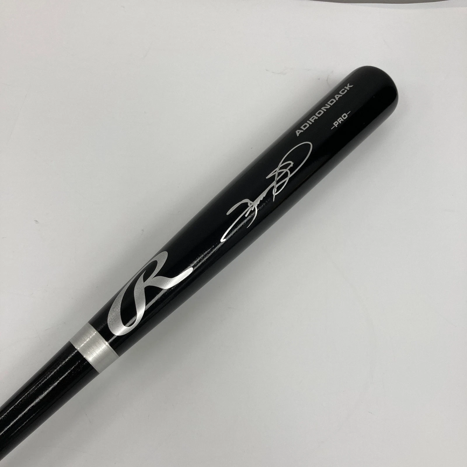 Sammy Sosa Signed Rawlings Baseball Bat Beckett Certified