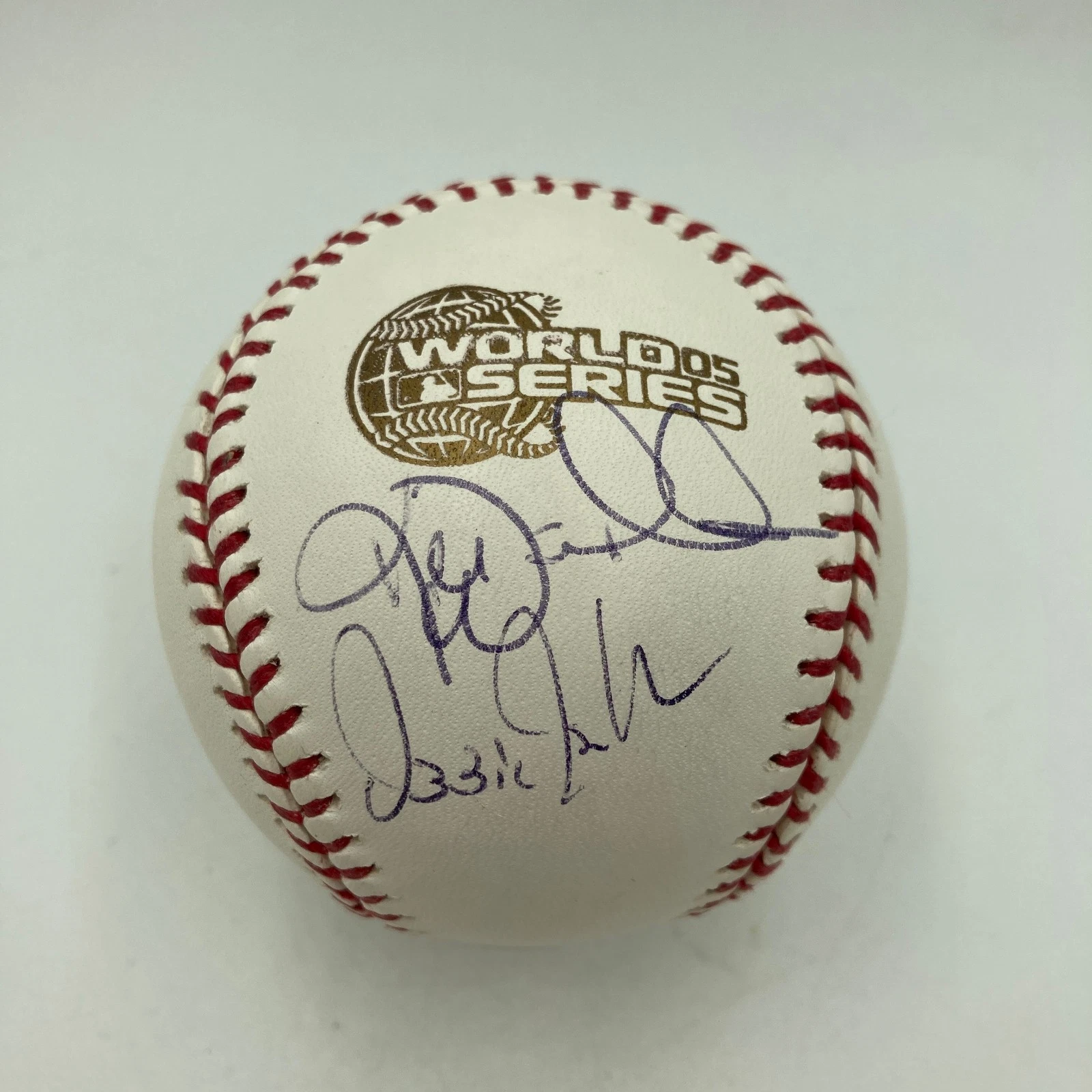 Ozzie Guillen & Ken Williams Signed Official 2005 World Series Baseball JSA COA
