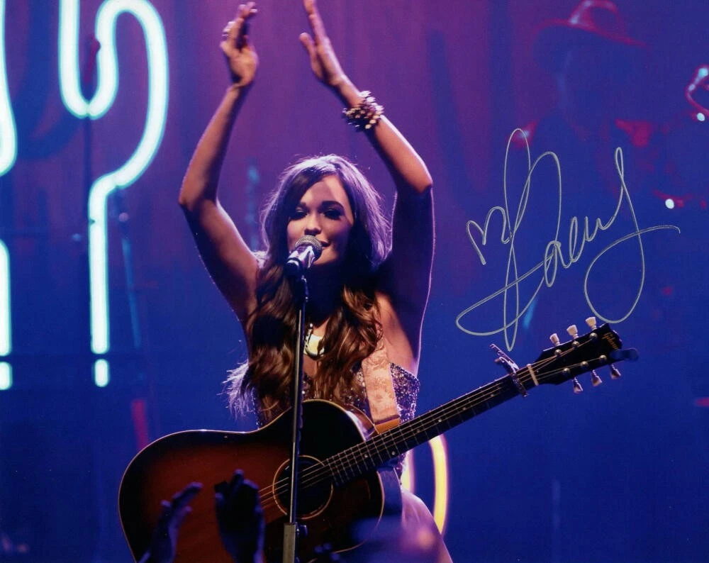 KACEY MUSGRAVES SIGNED AUTOGRAPH 8X10 PHOTO - SEXY A VERY KACEY CHRISTMAS, ACOA