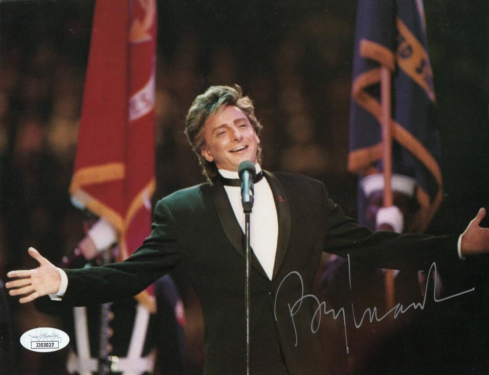 BARRY MANILOW SIGNED AUTOGRAPH 8X10 PHOTO - LEGENDARY COPACABANA SINGER, JSA