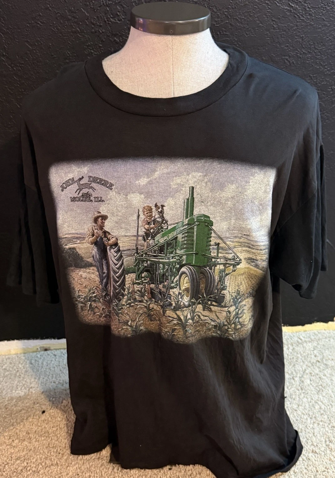 VTG John Deere Size Lg Single Stitch Hanes Beefy T-Shirt Moline ILL Black Shirt