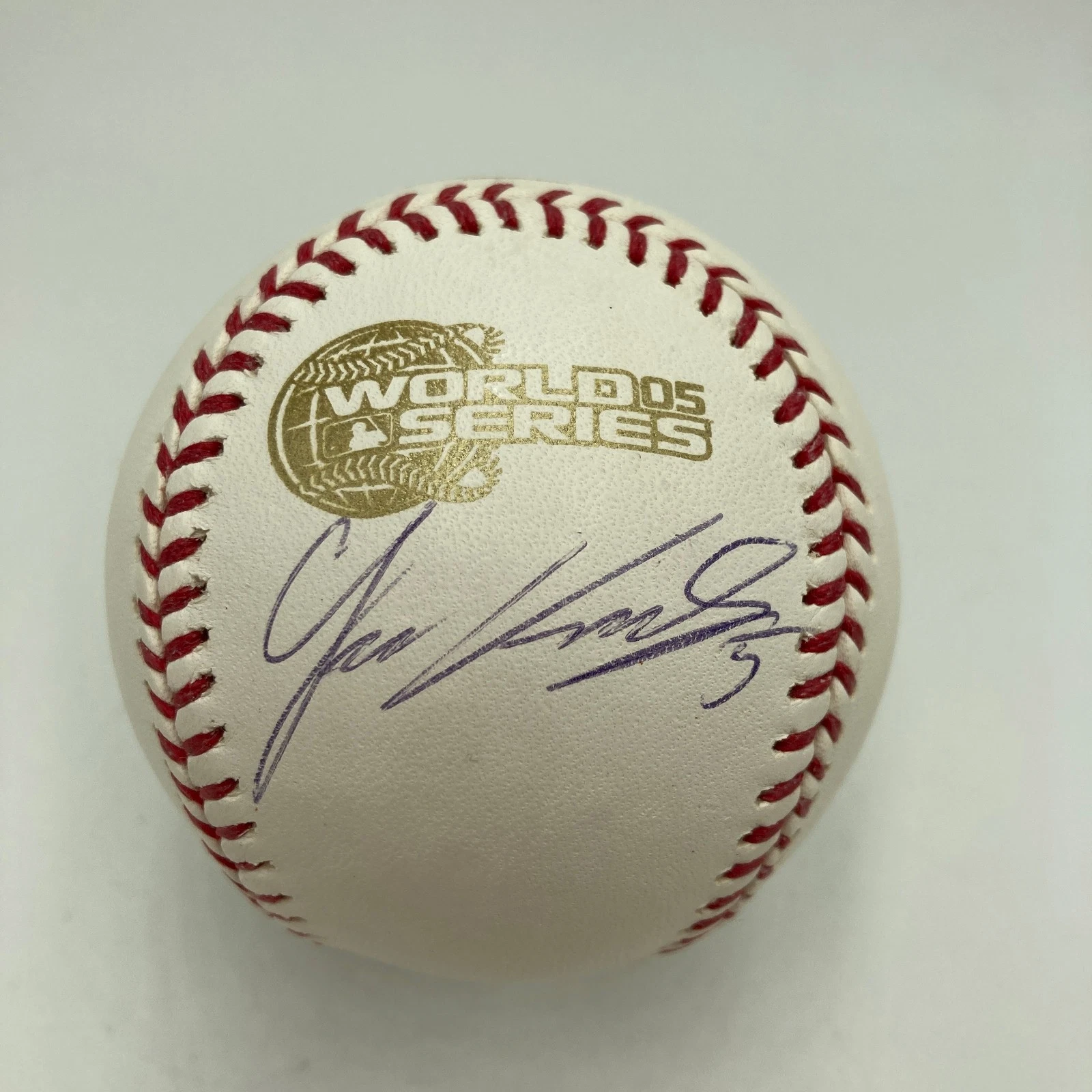 Juan Uribe Signed 2005 World Series Baseball Steiner Hologram