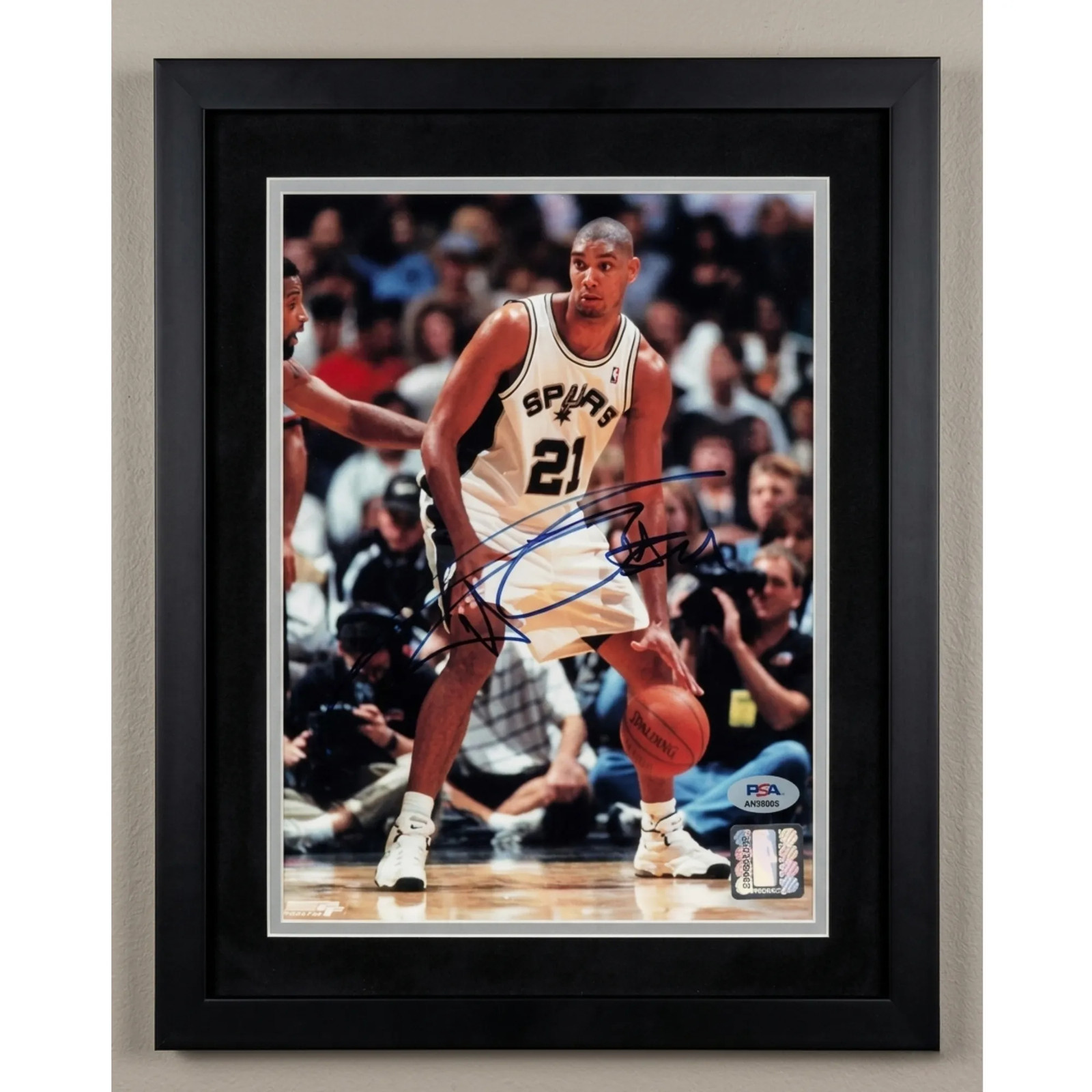 Tim Duncan San Antonio Spurs Signed Basketball 8x10 Custom Framed Photo PSA