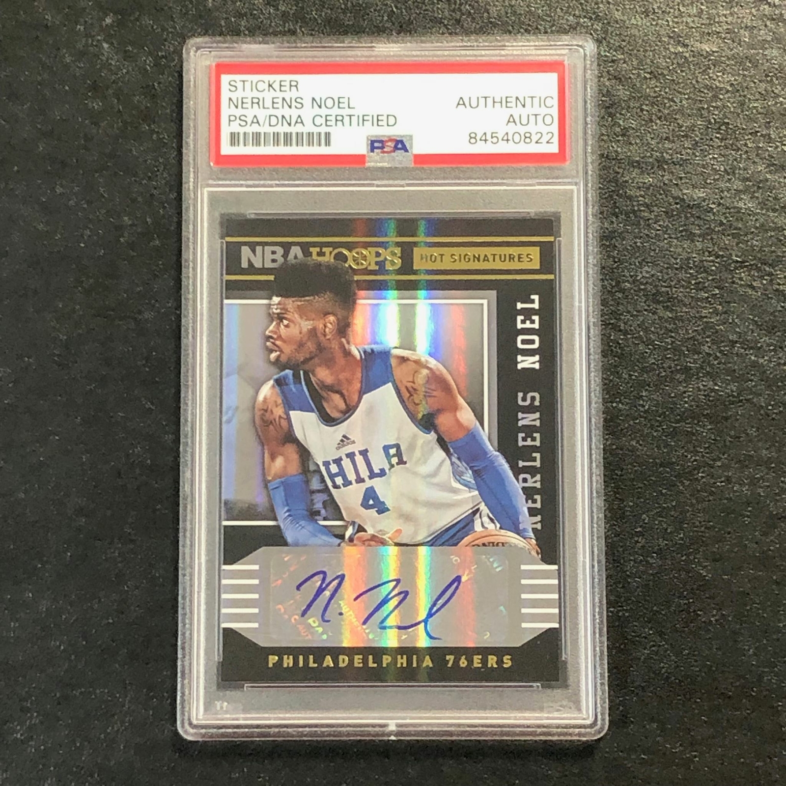 2014-15 NBA Hoops Hot Signatures #7 Nerlens Noel Signed Card AUTO PSA Slabbed 76