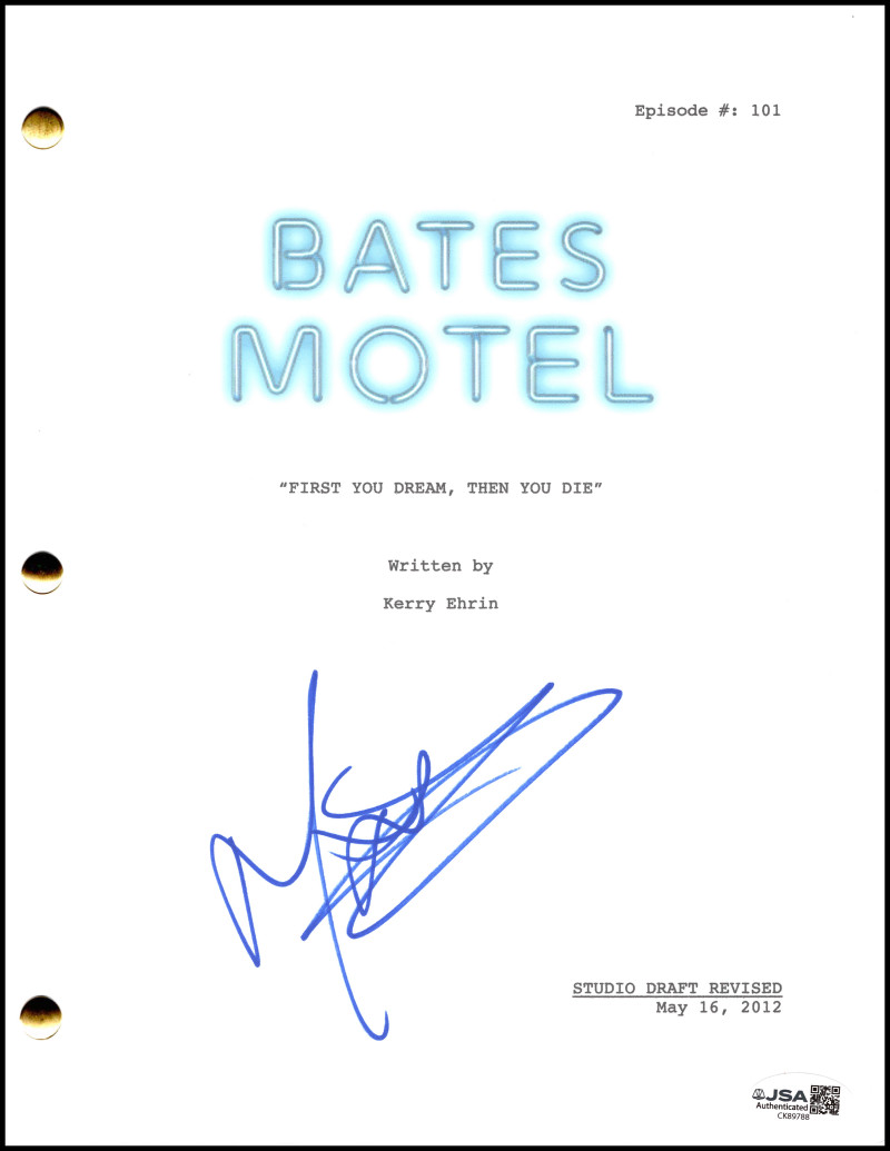 Max Thieriot Signed Autograph Bates Motel Full Script Screenplay w/ JSA COA