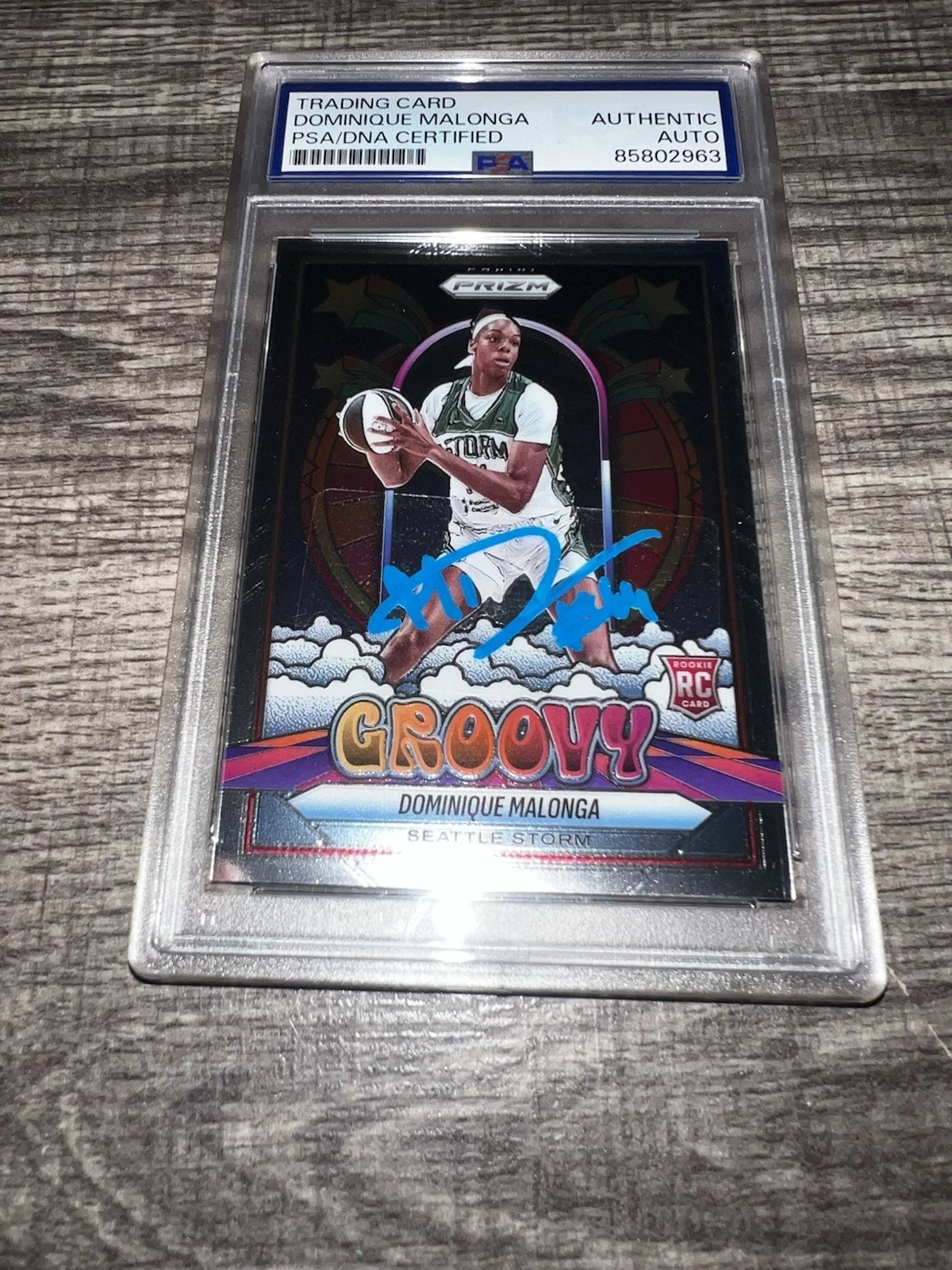Dominique Malonga Signed 2025 Panini Prizm Trading Card WNBA Groovy PSA/DNA
