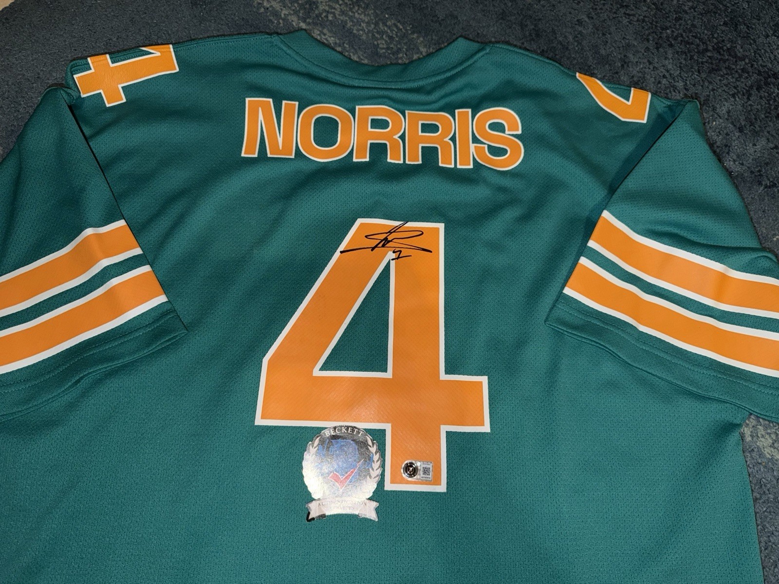 Lando Norris Signed XL Las Vegas GP Football Jersey Limited McLaren Champ BAS