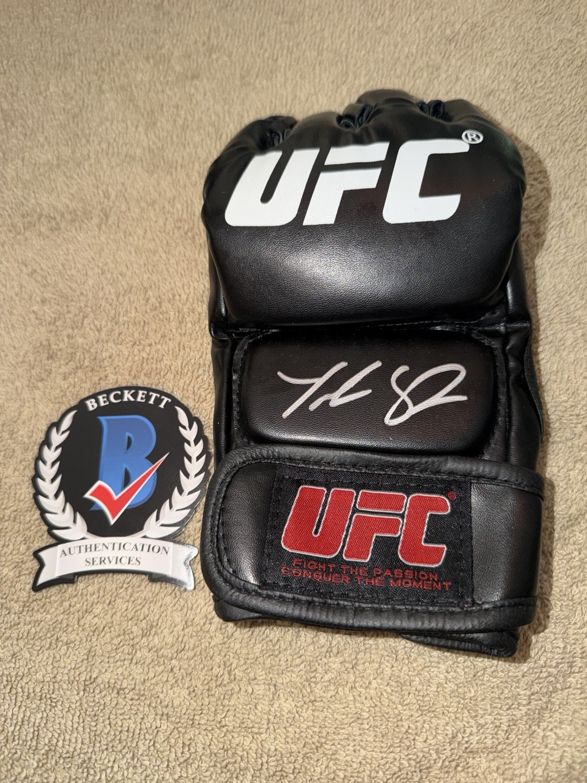 Tatiana Suarez Signed UFC Glove UFC Future Champ Superstar Beauty Beckett #6