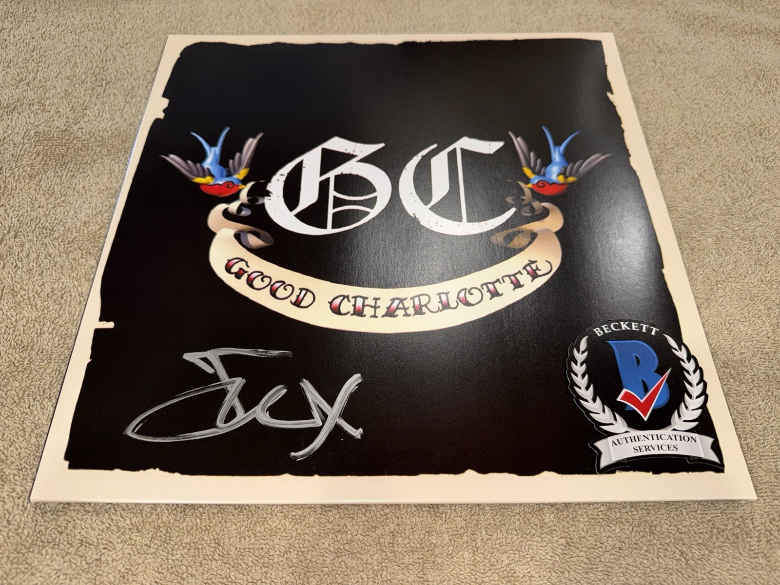Joel Madden Signed GC Good Charlotte Vinyl Good Charlotte Legend Beckett