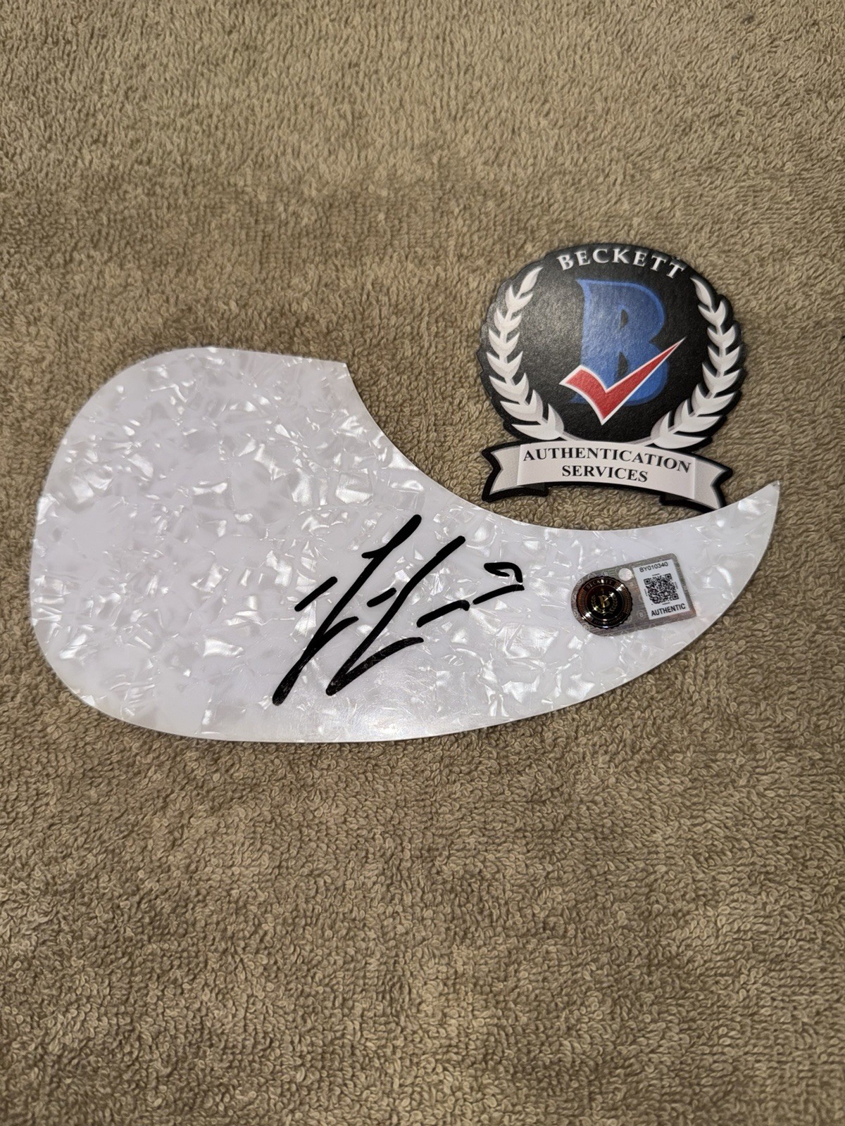 Bailey Zimmerman Signed Acoustic Pickguard Country Music Legend Beckett #2