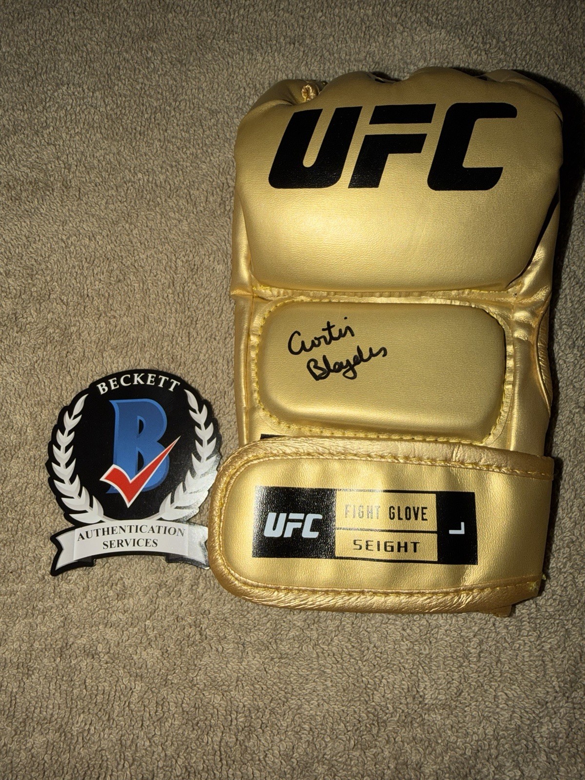 Curtis Blaydes Signed UFC Glove UFC Future Champ Superstar Legend Beckett #3