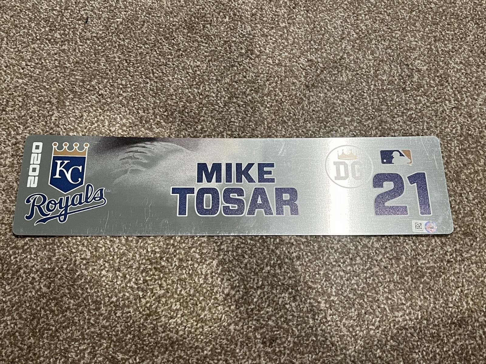 KANSAS CITY ROYALS GAME USED ? TEAM ISSUED BASEBALL NAMEPLATE MIKE TOSAR 2020