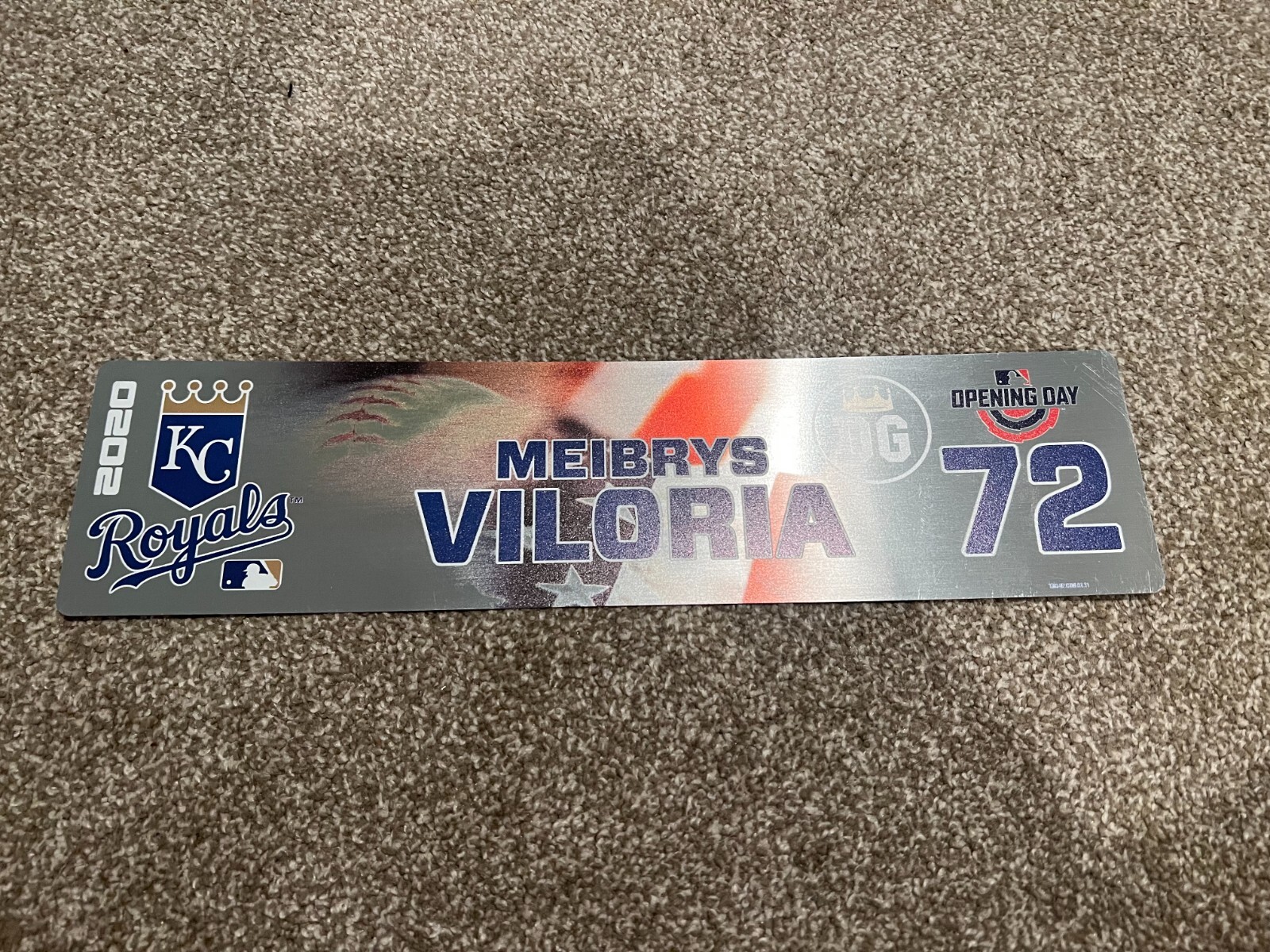KANSAS CITY ROYALS GAME USED ? TEAM ISSUED BASEBALL NAMEPLATE MEIBRYS VILORIA