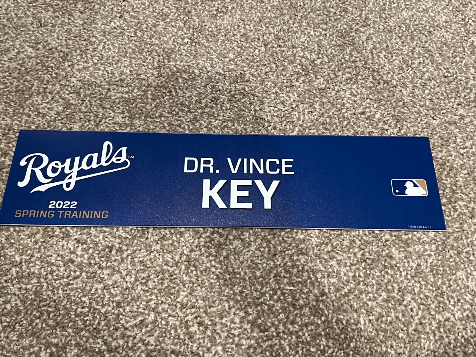 KANSAS CITY ROYALS GAME USED ? TEAM ISSUED BASEBALL NAMEPLATE ST DR VINCE KEY